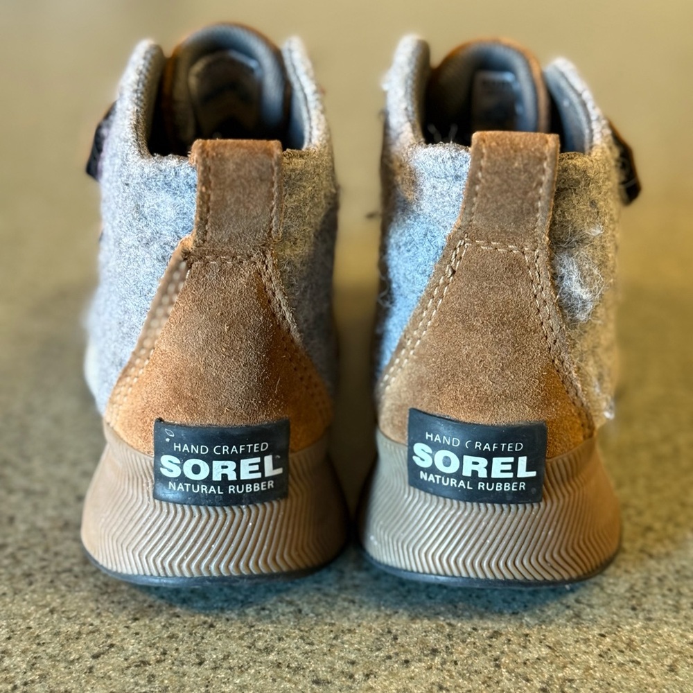 Sorrel Out N About Waterproof Boots - Picture 3 of 5